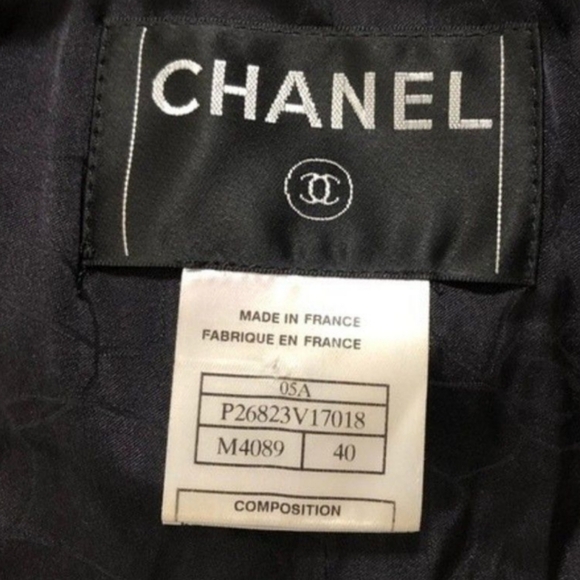 CHANEL Tweed wool jacket - Picture 9 of 11